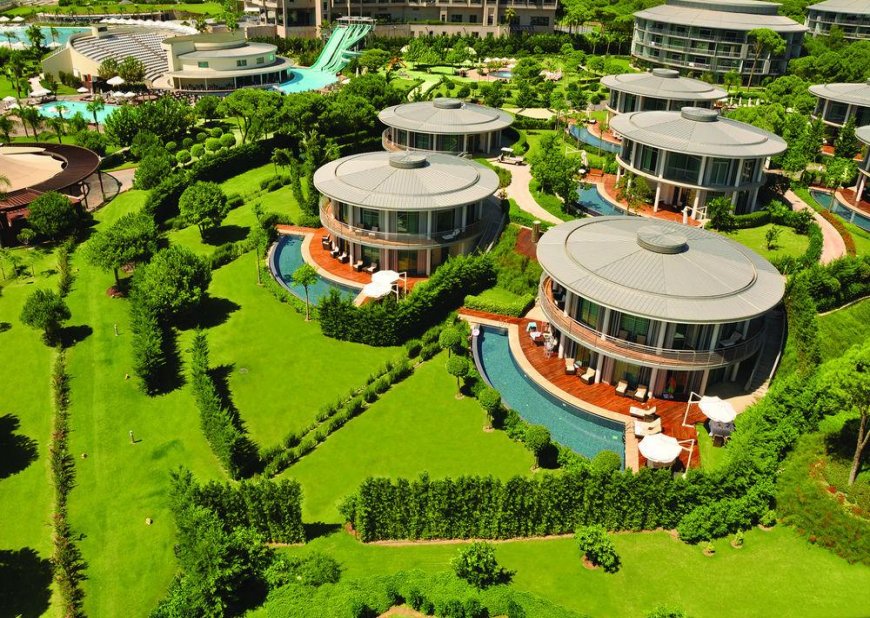 Calista Luxury Resort Hotel 