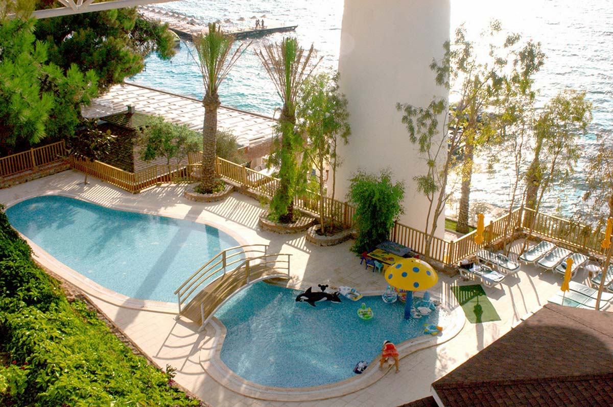 Blue Dreams Resort & Spa