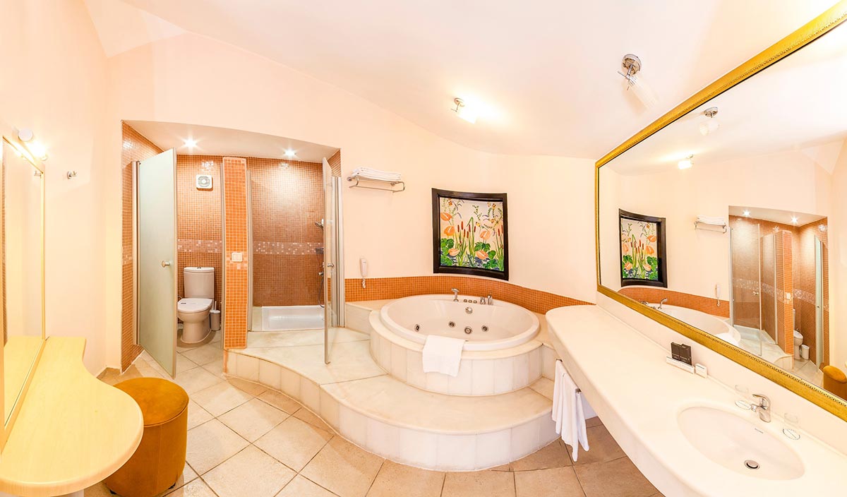 Starlight Resort Hotel