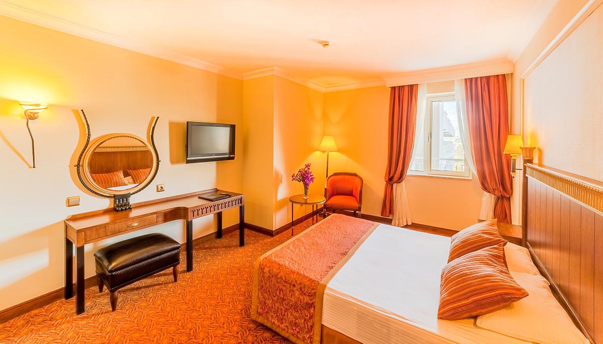Starlight Resort Hotel