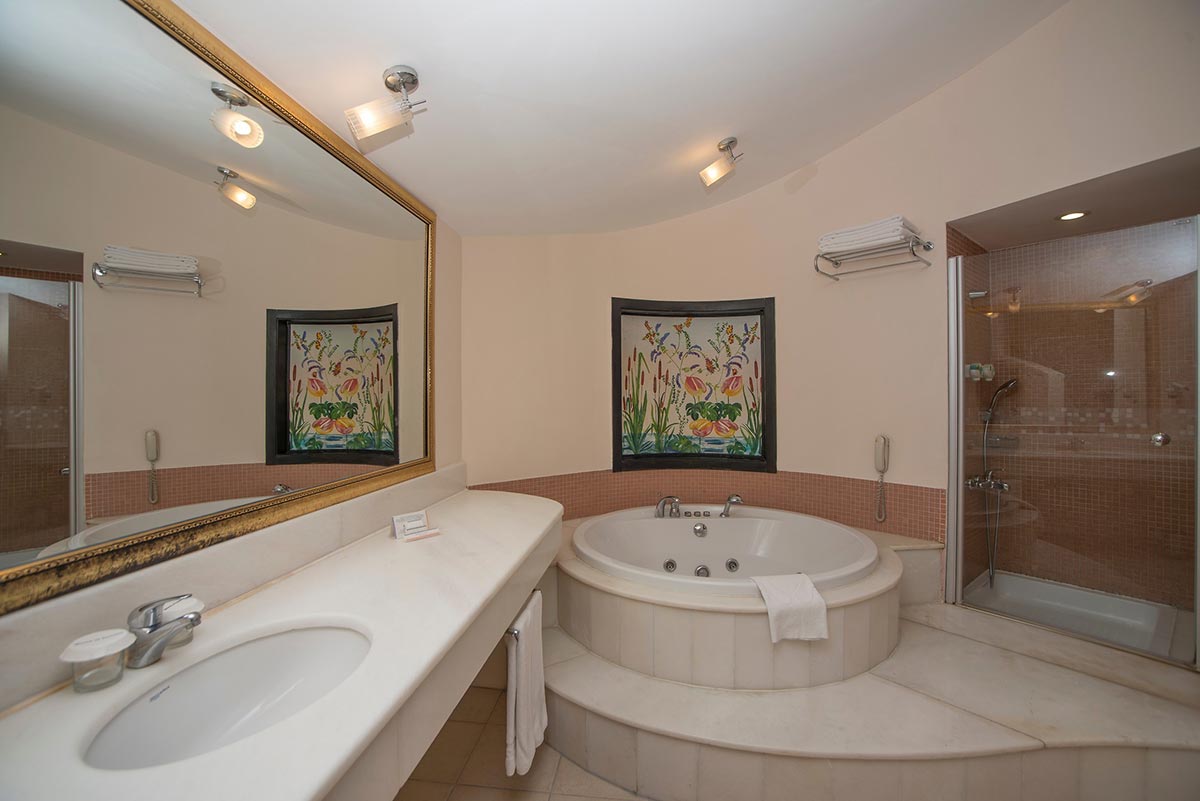 Starlight Resort Hotel