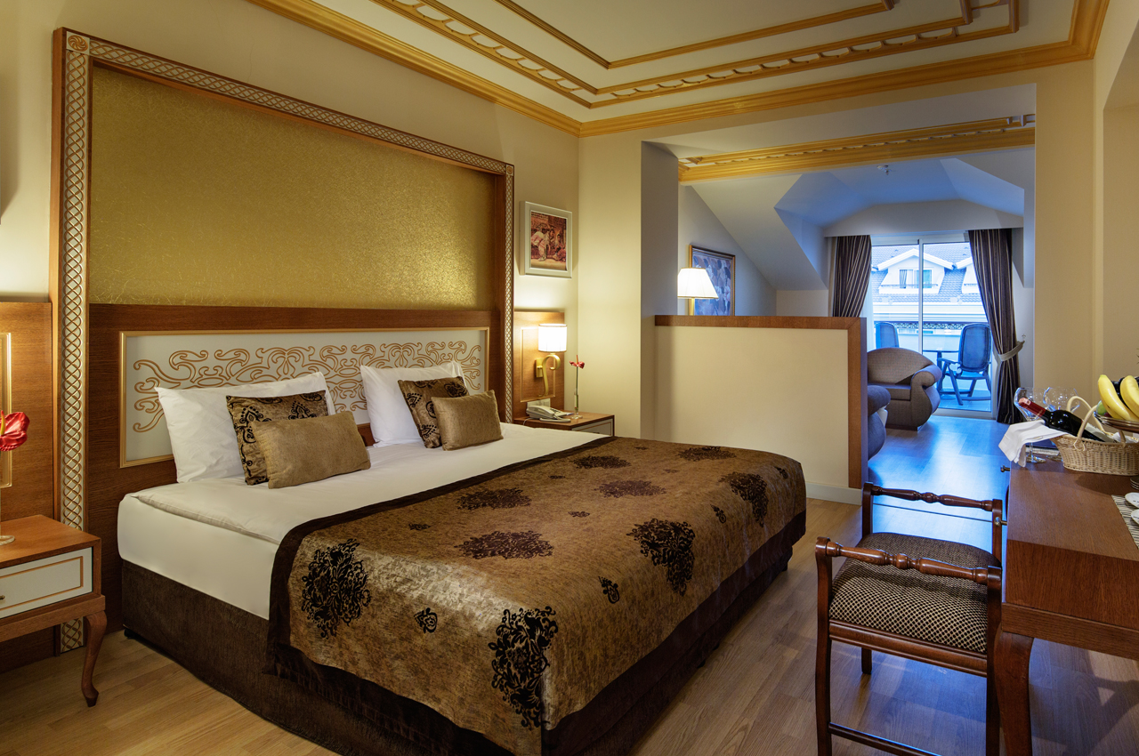 Crystal Palace Luxury Resort & Spa