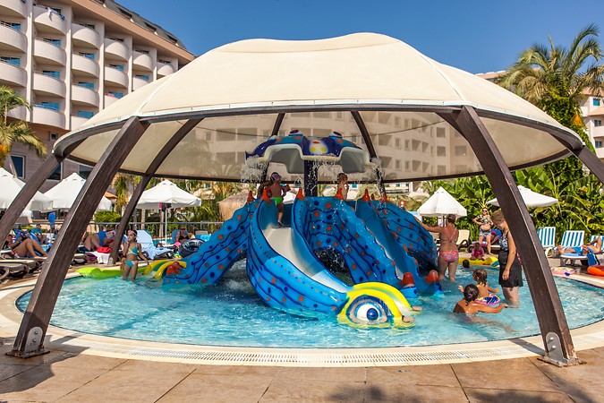 Long Beach Resort Hotel & Spa Deluxe