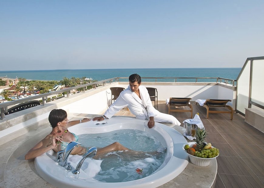 Crystal Waterworld Resort Spa 