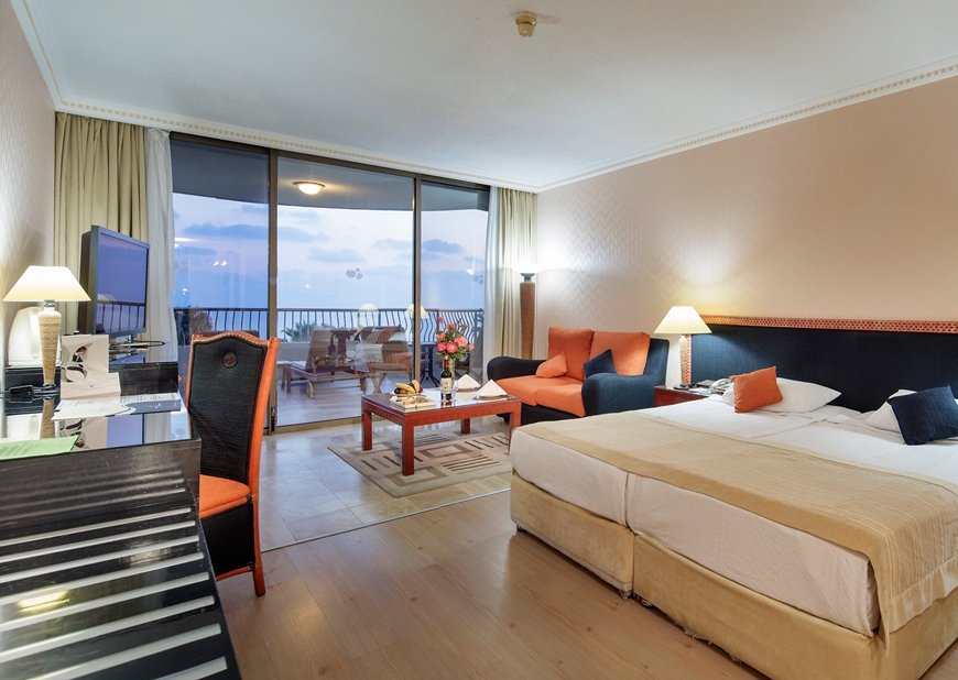 Crystal Sunrise Queen Luxury Resort & Spa  